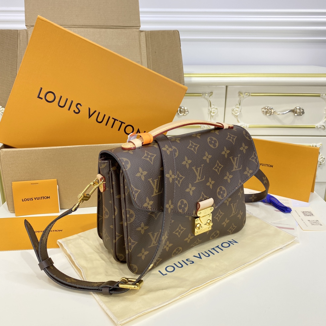 Louis Vuitton POCHETTE METIS Handbag Monogram M44875 